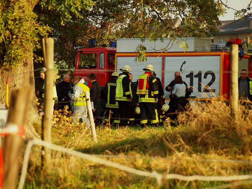 Kleinflugzeug abgestuerzt Sankt Augustin Meindorf P132.JPG